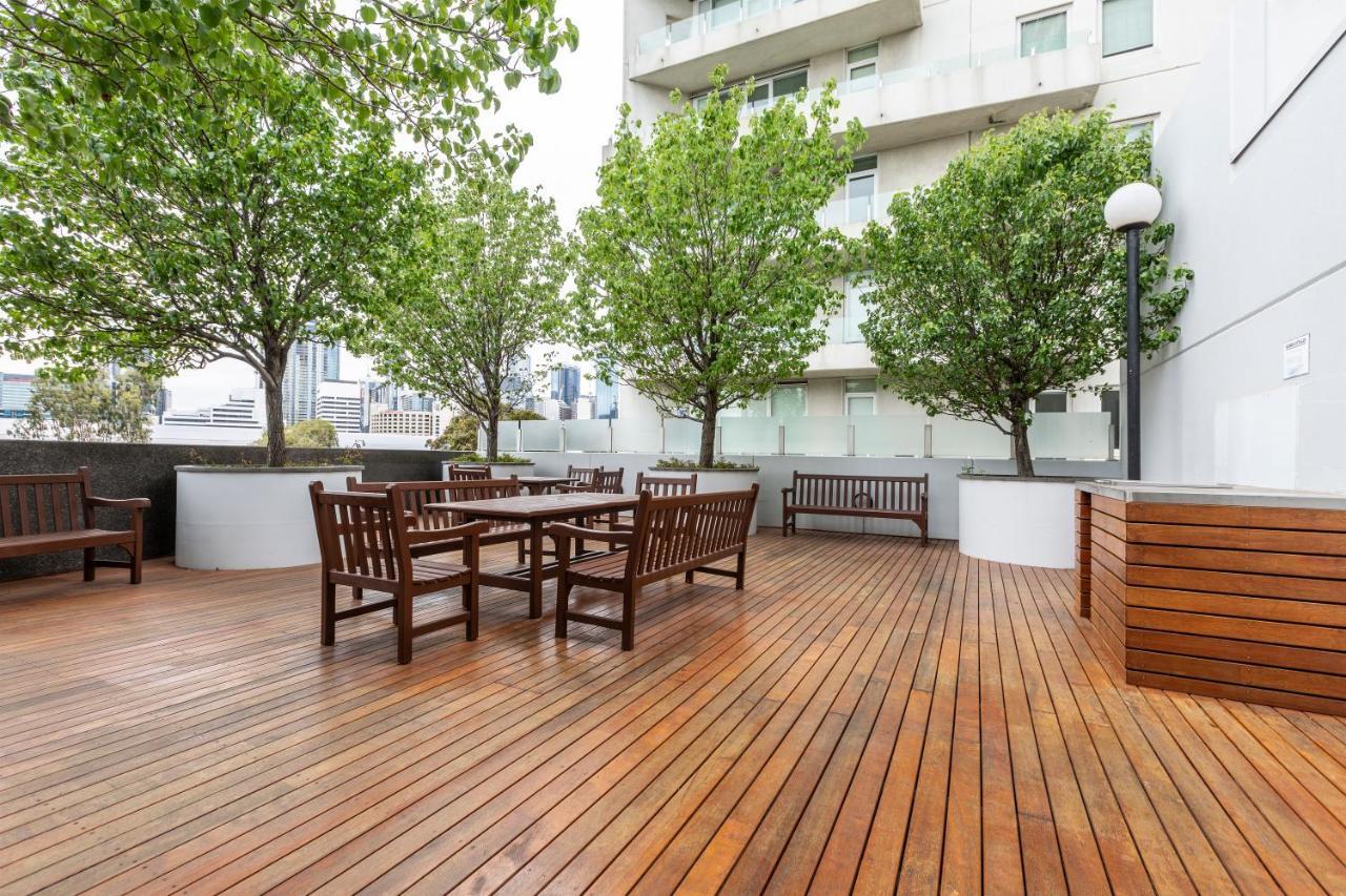 ☆Of Southbank☆Light Filled Apartment☆Huge Private Terrace With City Views☆Parking☆Pool☆Gym☆Wifi メルボルン エクステリア 写真