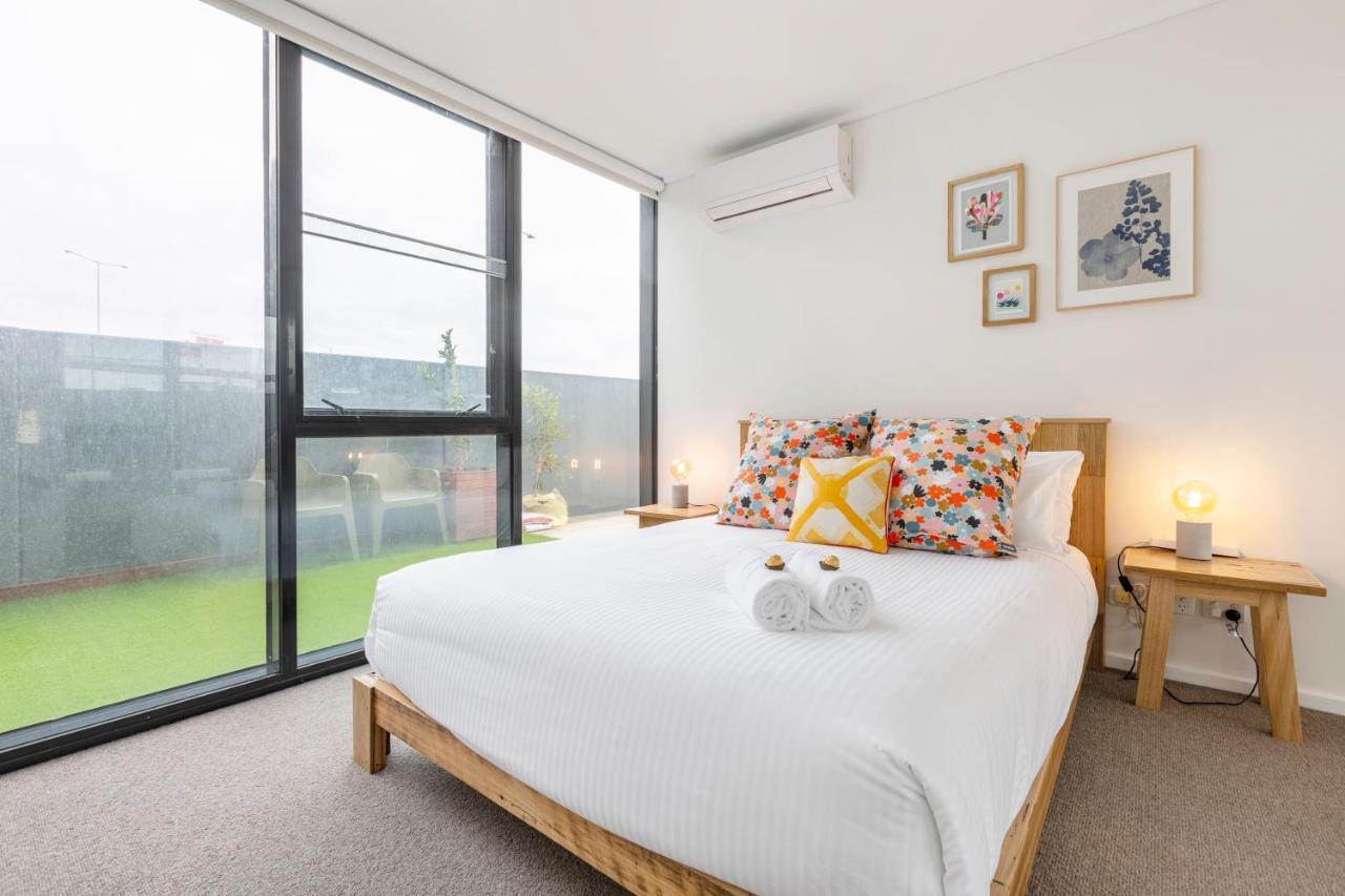 ☆Of Southbank☆Light Filled Apartment☆Huge Private Terrace With City Views☆Parking☆Pool☆Gym☆Wifi メルボルン エクステリア 写真