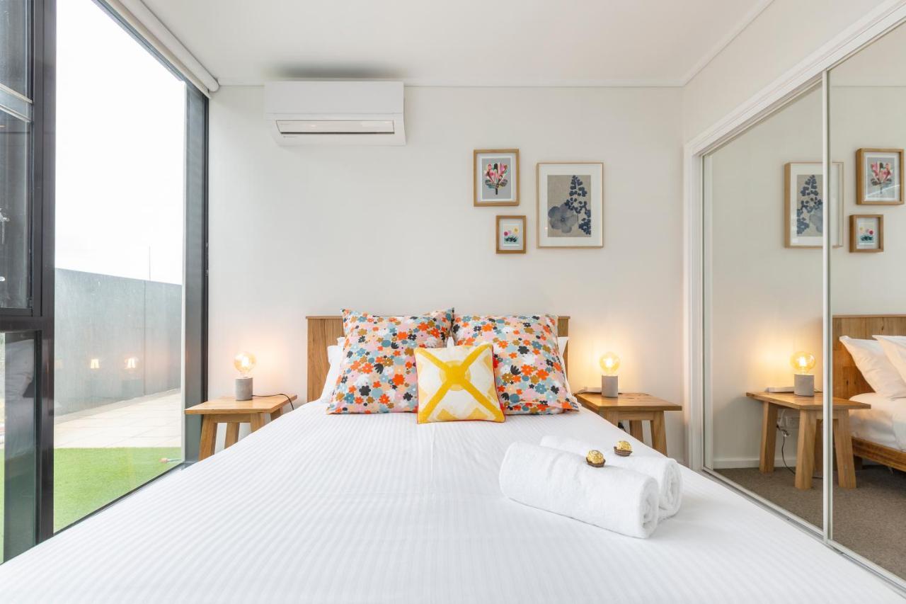 ☆Of Southbank☆Light Filled Apartment☆Huge Private Terrace With City Views☆Parking☆Pool☆Gym☆Wifi メルボルン エクステリア 写真