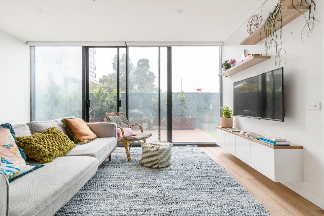 ☆Of Southbank☆Light Filled Apartment☆Huge Private Terrace With City Views☆Parking☆Pool☆Gym☆Wifi メルボルン エクステリア 写真