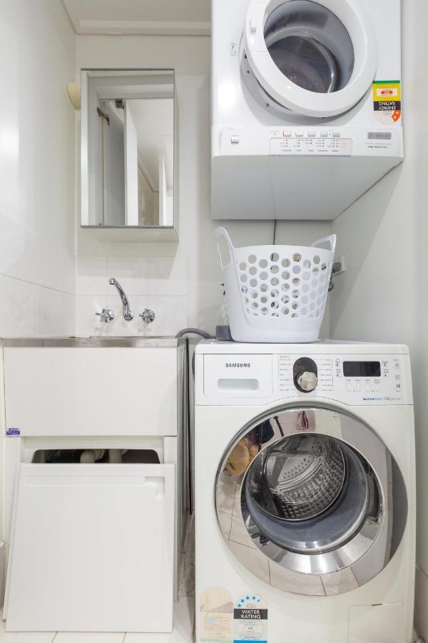 ☆Of Southbank☆Light Filled Apartment☆Huge Private Terrace With City Views☆Parking☆Pool☆Gym☆Wifi メルボルン エクステリア 写真